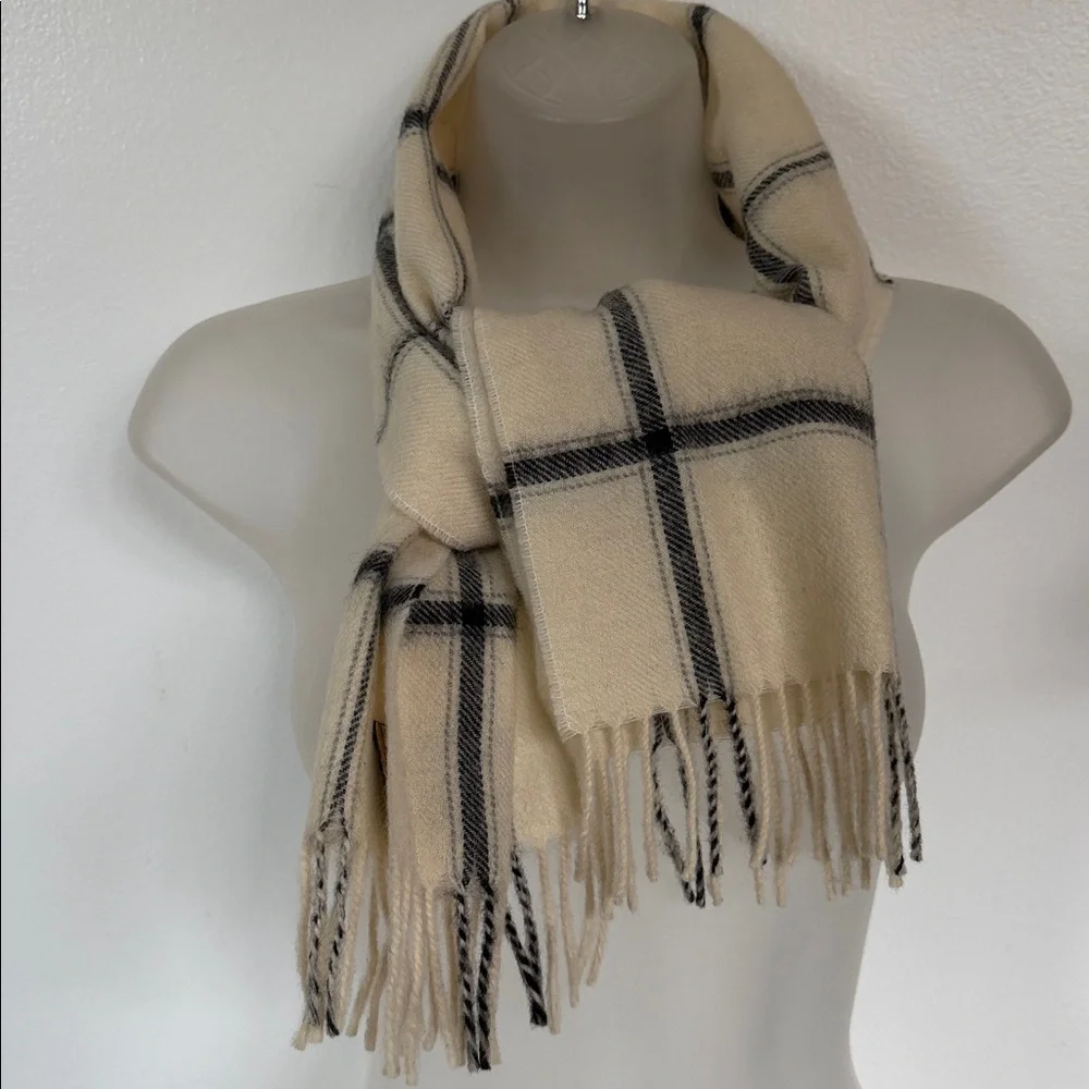 Stafford Lambswool Scarf - Cream and Black Plaid Pattern.